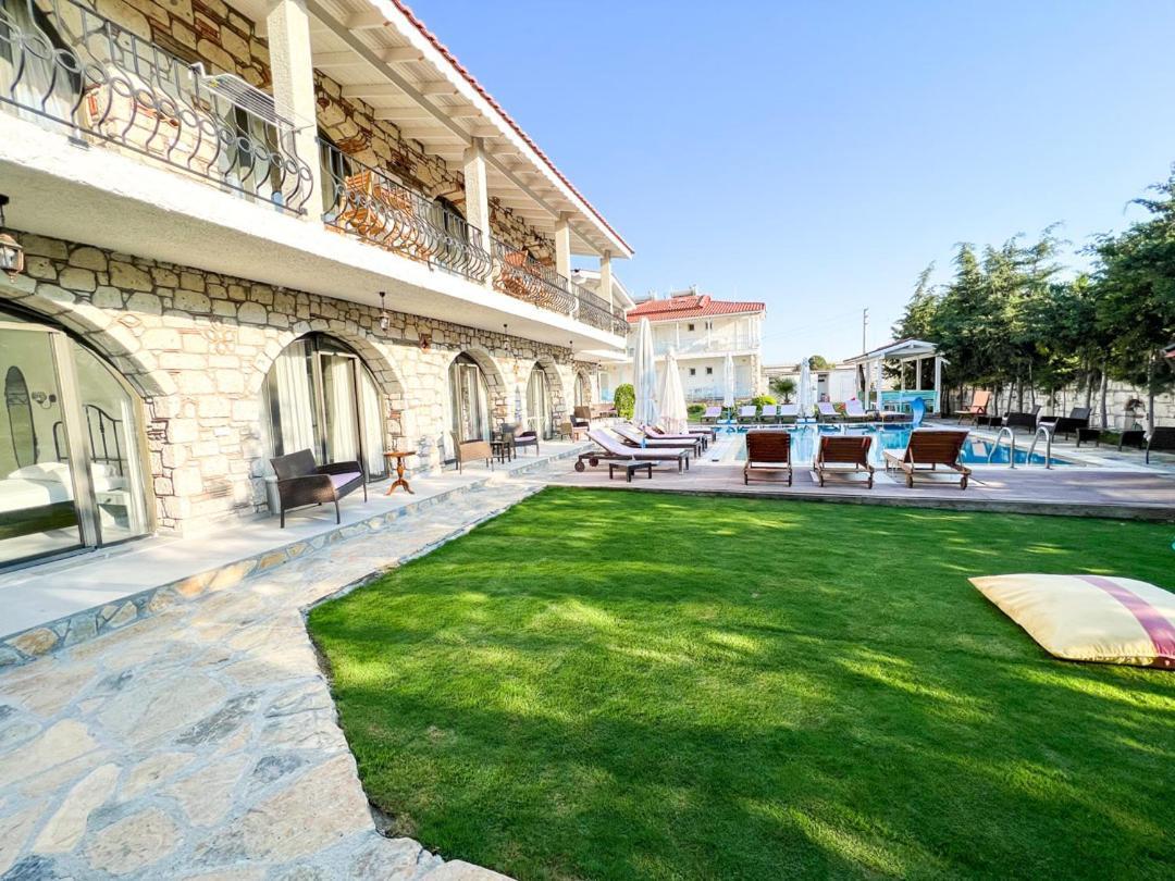 Gonulhan Hotel Alaçatı Extérieur photo
